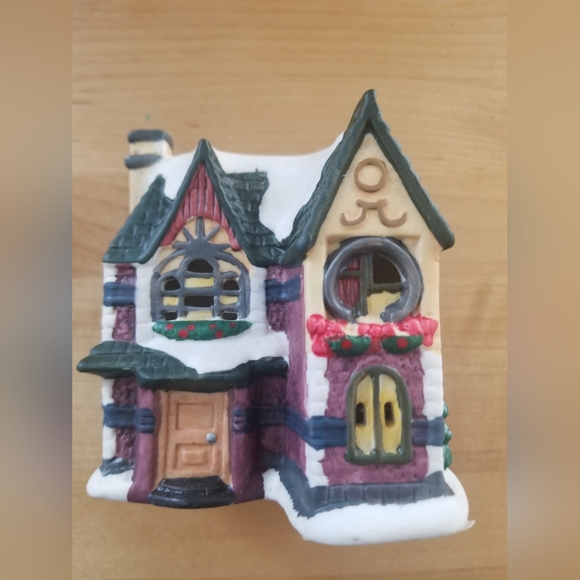 Vintage Holiday Time 6 Piece Village Collectibles House Set - Picture 10 of 10